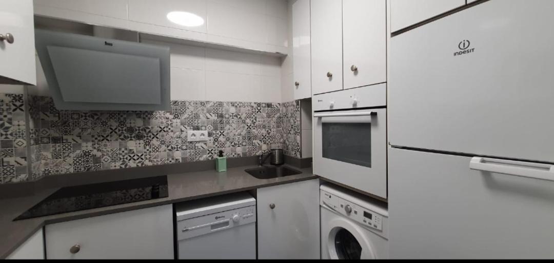 Apartamento Playa San Lorenzo Leilighet Gijón Eksteriør bilde